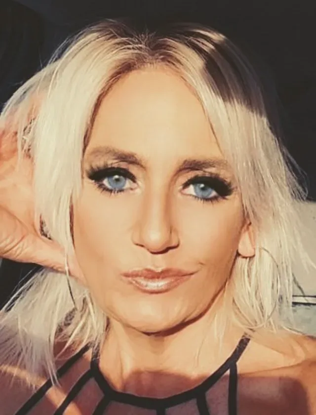 Kerri Moore — Live Music
